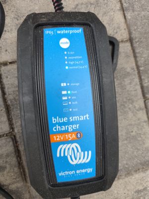 Ładowarka Victron Blue Smart IP65 12V/15A (zewnętrzna)