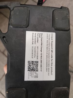 Ładowarka Victron Blue Smart IP65 12V/15A (zewnętrzna)