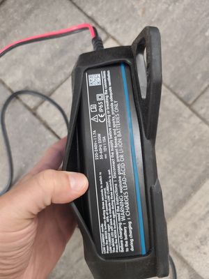 Ładowarka Victron Blue Smart IP65 12V/15A (zewnętrzna)