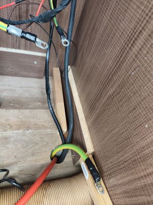 Komora elektryczna — Green Cell INV11 2000W, ArSilicii AL-BK20, dystrybutor